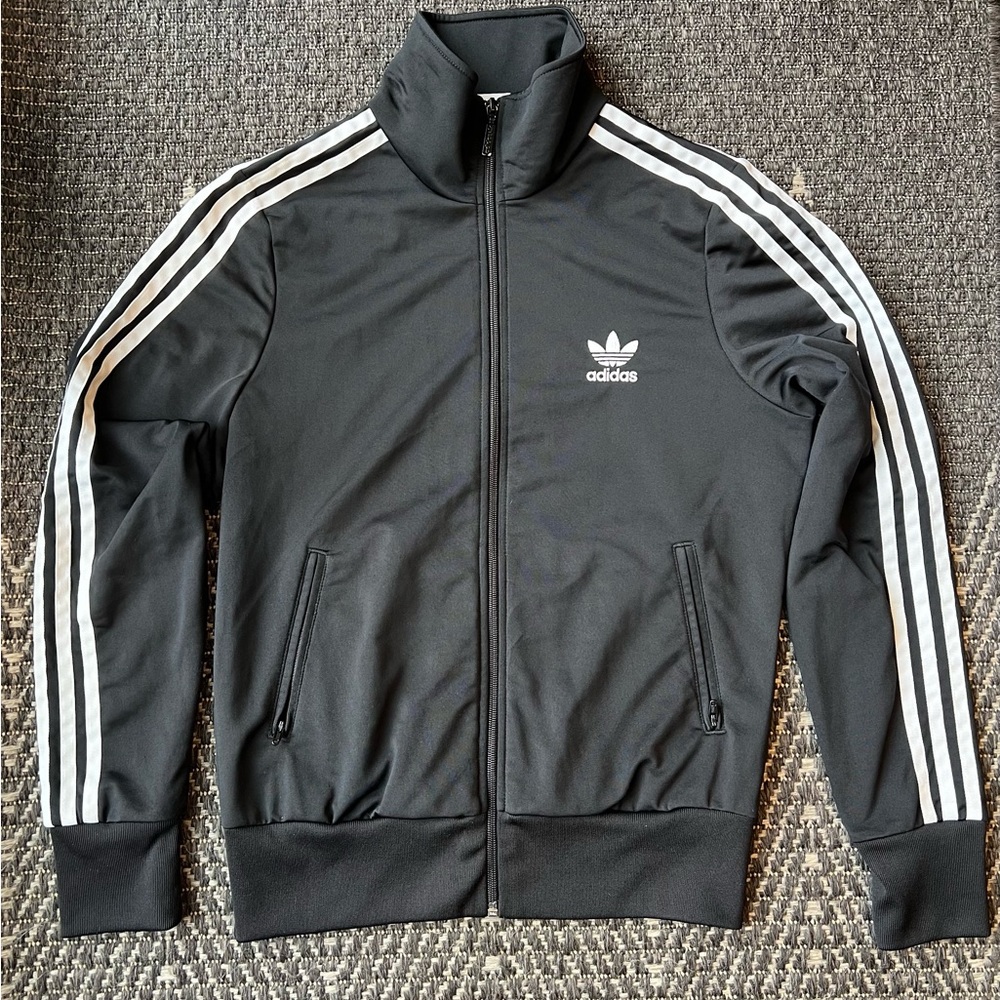 🚫SOLD ON MERC🚫Adidas women’s black Firebird full zip track Jacket sz M originals